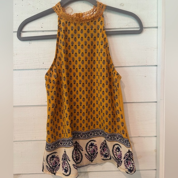 About A Girl Mustard and Cream Halter Blouse in size XS. Great condition! - Picture 1 of 8